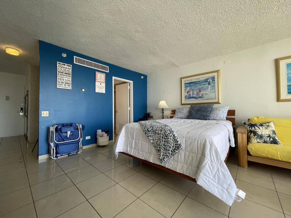 Tropical Studio At The Beach In Isla Verde San Juan Exteriör bild